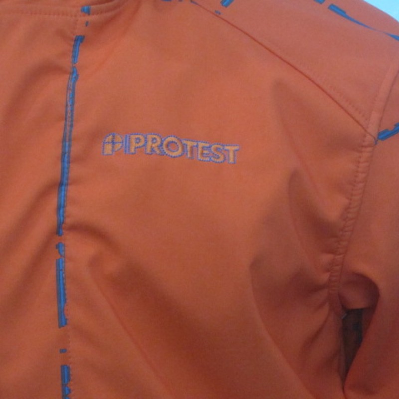 Ski Jacket Deals: Where to Find Discounts on Top Winter Outerwear AD-S100 Ski Jacket Deals: Where to Find Discounts on Top Winter Outerwear AD-S100