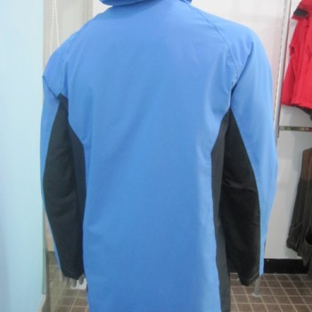 Customize Ski Wear Guide: How to Choose the Perfect Winter Gear for the Slopes AD-S102